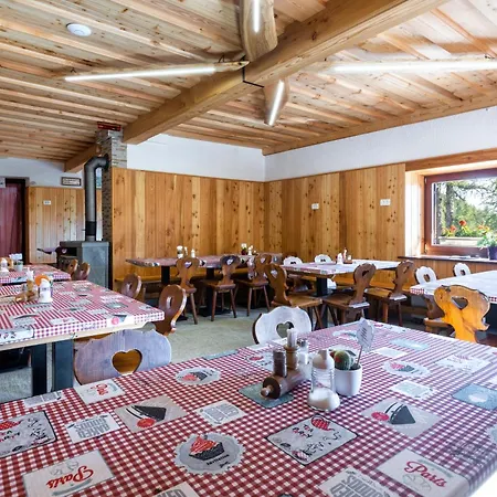 بيت ضيافة Postarski Dom On Vrsic كْرانْيِسكا غورا