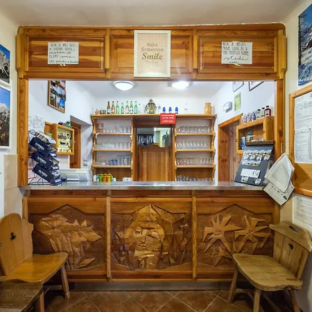 Postarski Dom On Vrsic