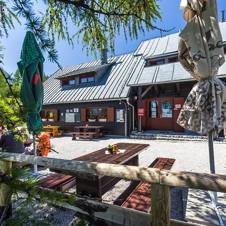 Postarski Dom On Vrsic *