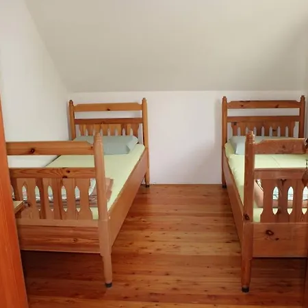 Postarski Dom On Vrsic