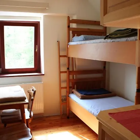 Postarski Dom On Vrsic بيت ضيافة