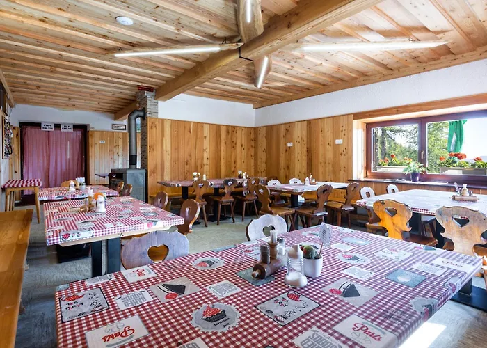 Konukevi Postarski Dom On Vrsic Kranjska Gora