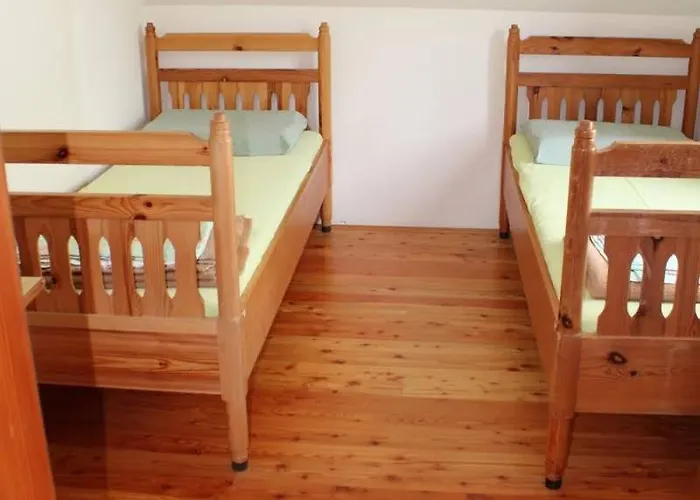 Postarski Dom On Vrsic Konukevi *